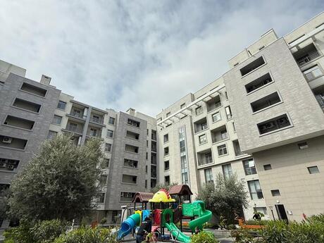 4 otaqlı yeni tikili - Xətai r. - 220 m²
