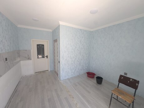 2 otaqlı həyət evi/bağ evi - Binəqədi q. - 45 m²