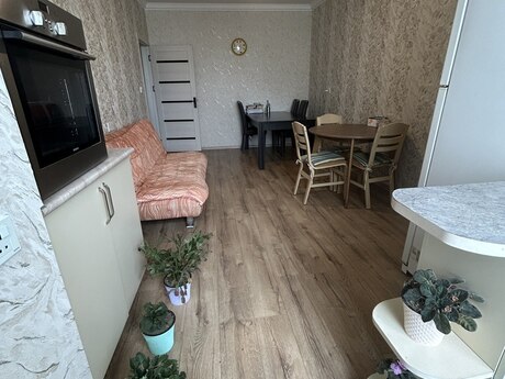 3 otaqlı köhnə tikili - 9-cu mikrorayon q. - 60 m²