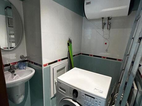 4-комн. новостройка - м. 28 мая - 160 м²