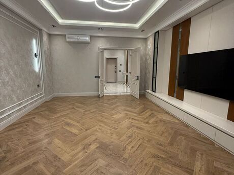 4-комн. новостройка - м. Элмляр Академиясы - 186 м²