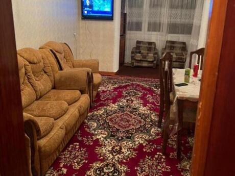 3 otaqlı köhnə tikili - Memar Əcəmi m. - 70 m²