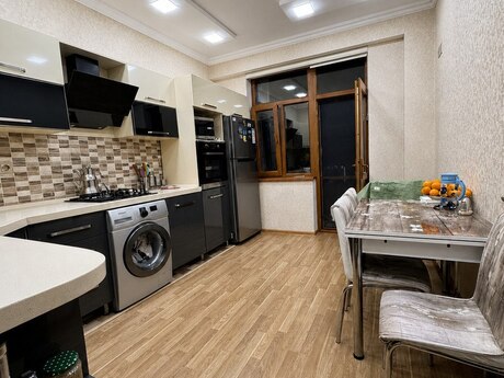 3 otaqlı yeni tikili - İnşaatçılar m. - 78 m²