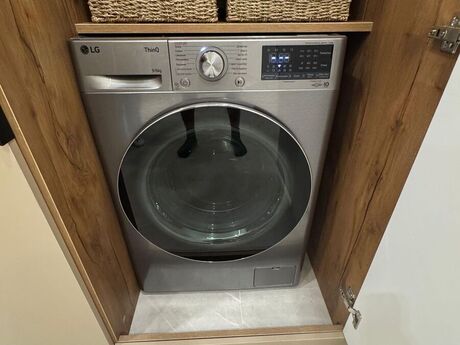 3 otaqlı yeni tikili - 28 May m. - 90 m²