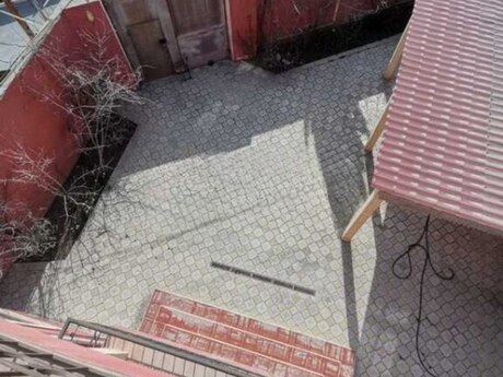 6 otaqlı həyət evi/bağ evi - Xırdalan - 360 m²