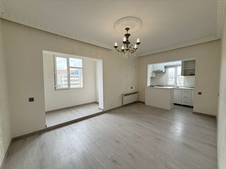 2 otaqlı köhnə tikili - Nəriman Nərimanov m. - 45 m²
