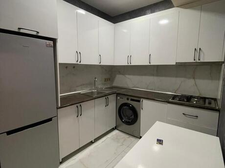 3 otaqlı yeni tikili - Xalqlar Dostluğu m. - 70 m²