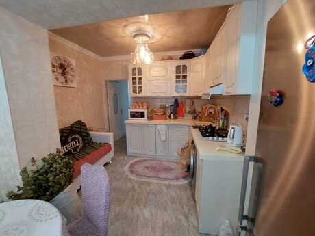 3 otaqlı köhnə tikili - 28 May m. - 100 m²