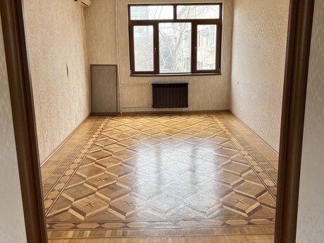 3 otaqlı köhnə tikili - Gənclik m. - 60 m²
