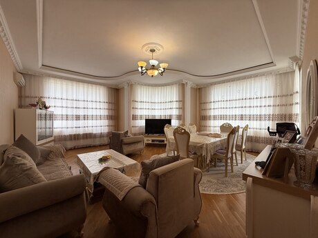 4 otaqlı yeni tikili - Elmlər Akademiyası m. - 190 m²