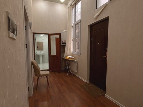 2 otaqlı köhnə tikili - Sahil m. - 40 m²