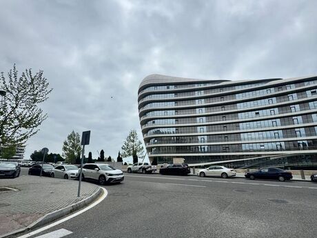 Obyekt - Ağ şəhər q. - 510 m²