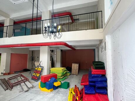 Obyekt - Ağ şəhər q. - 510 m²