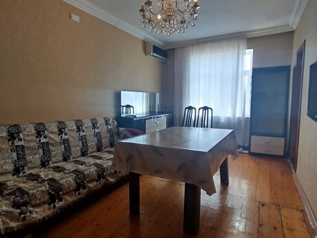 2 otaqlı köhnə tikili - Həzi Aslanov m. - 62 m²