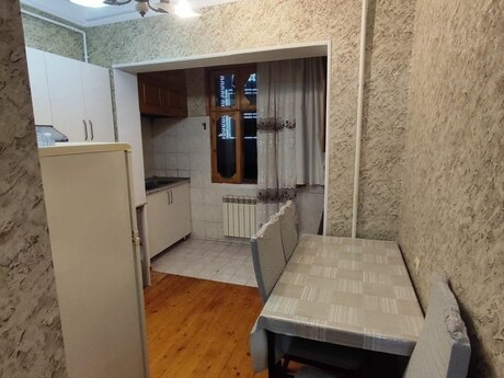 2 otaqlı köhnə tikili - Əhmədli m. - 58 m²