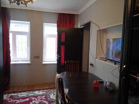 3 otaqlı həyət evi/bağ evi - Zabrat q. - 70 m²