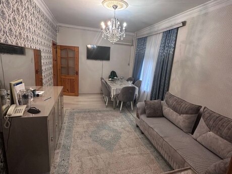 2 otaqlı köhnə tikili - Neftçilər m. - 58 m²
