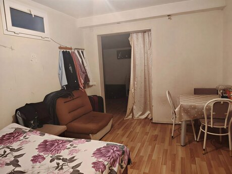 2 otaqlı köhnə tikili - Elmlər Akademiyası m. - 55 m²