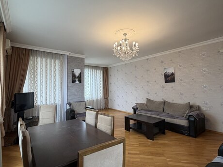 3 otaqlı yeni tikili - Şah İsmayıl Xətai m. - 120 m²