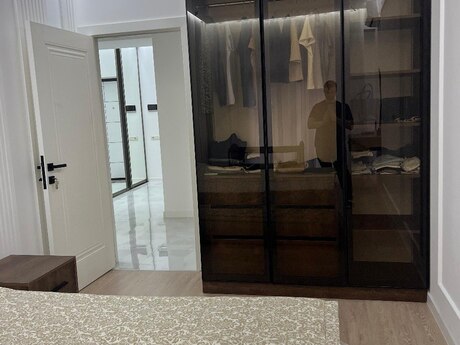 3 otaqlı yeni tikili - 8 Noyabr m. - 115 m²