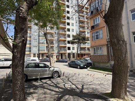 2 otaqlı köhnə tikili - 20 Yanvar m. - 40 m²