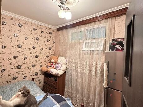 4 otaqlı köhnə tikili - Həzi Aslanov m. - 70 m²