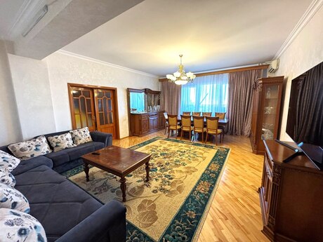 3 otaqlı yeni tikili - Nizami m. - 130 m²