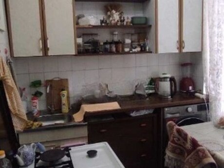 2 otaqlı köhnə tikili - Bakıxanov q. - 65 m²