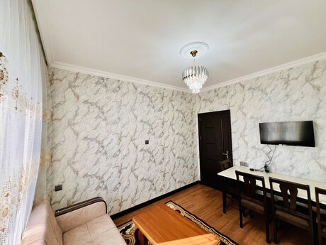 2 otaqlı köhnə tikili - Nəriman Nərimanov m. - 60 m²
