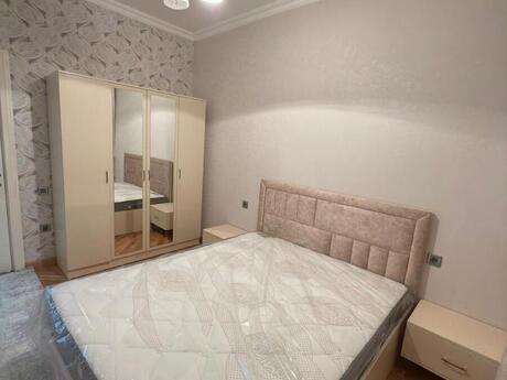 2 otaqlı yeni tikili - Bakıxanov q. - 70 m²