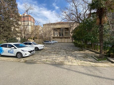 20 otaqlı ofis - Nəsimi r. - 1250 m²