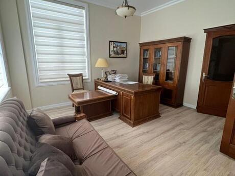 3 otaqlı ofis - Nizami m. - 100 m²