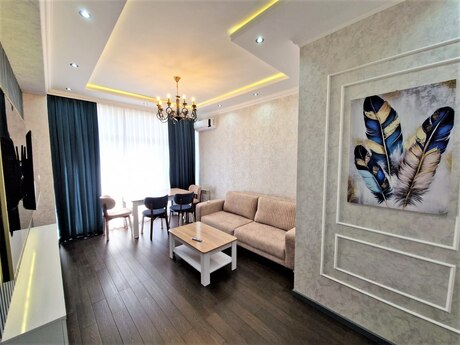 3 otaqlı yeni tikili - 28 May m. - 90 m²