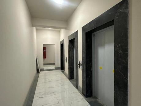 3 otaqlı mənzil, 133 m², 28 May: 485 000 ₼ 3