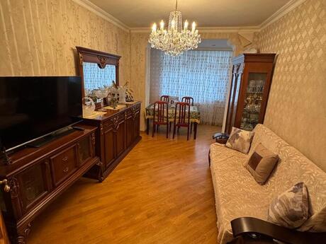 3 otaqlı köhnə tikili - Gənclik m. - 85 m²