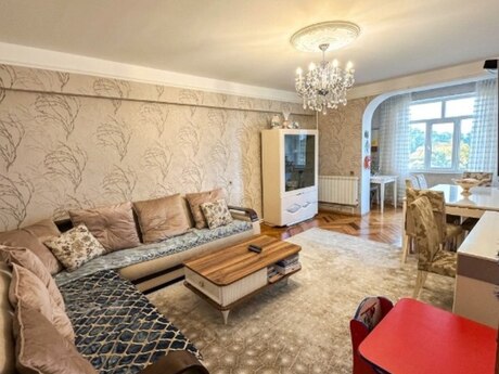 3 otaqlı köhnə tikili - Əhmədli m. - 85 m²