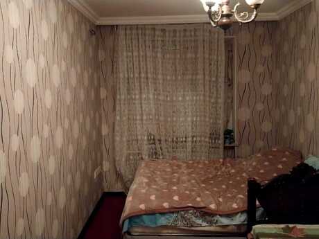 2 otaqlı köhnə tikili - 8-ci mikrorayon q. - 60 m²