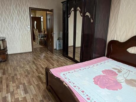 2 otaqlı köhnə tikili - 8 Noyabr m. - 45 m²