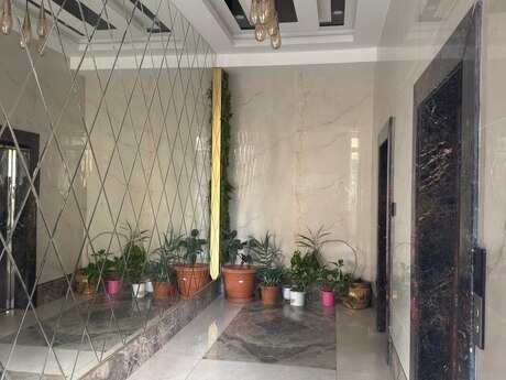 3-комн. новостройка - м. Иншаатчылар - 140 м²
