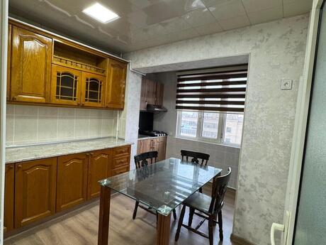 3 otaqlı köhnə tikili - Azadlıq Prospekti m. - 90 m²