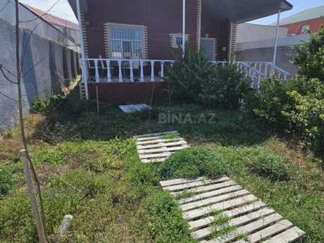 4 otaqlı həyət evi/bağ evi - Şüvəlan q. - 80 m²