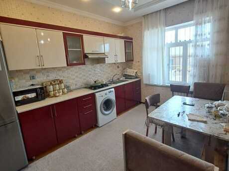 4 otaqlı həyət evi/bağ evi - Zabrat q. - 185 m²