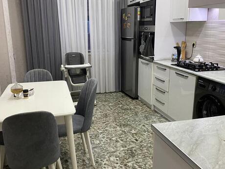 2-комнатная квартира, 78 м², İnşaatçılar: 190 000 ₼ 4