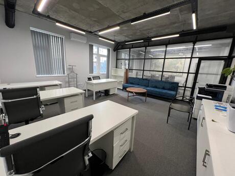 5 otaqlı ofis - Şah İsmayıl Xətai m. - 164 m²