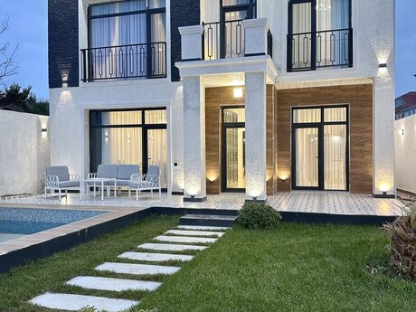 5 otaqlı həyət evi/bağ evi - Şüvəlan q. - 200 m²