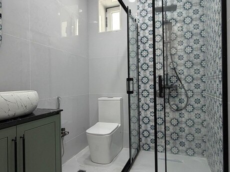 4 otaqlı həyət evi/bağ evi - Buzovna q. - 140 m²