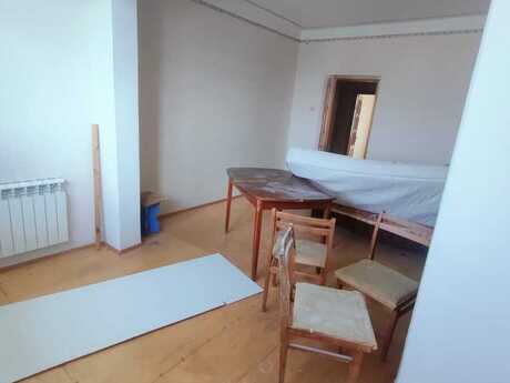 3 otaqlı köhnə tikili - Biləcəri q. - 80 m²