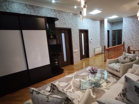 4 otaqlı həyət evi/bağ evi - Bakıxanov q. - 290 m²