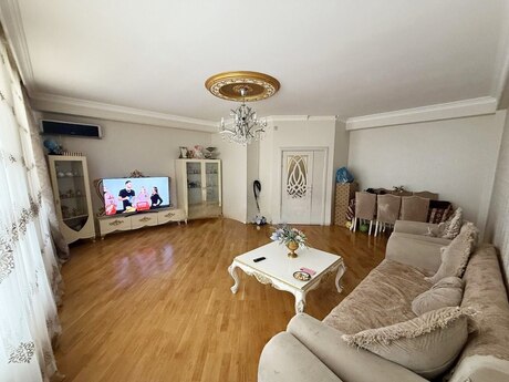 4 otaqlı yeni tikili - İnşaatçılar m. - 133 m²