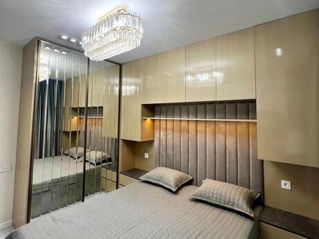 2 otaqlı köhnə tikili - Memar Əcəmi m. - 50 m²